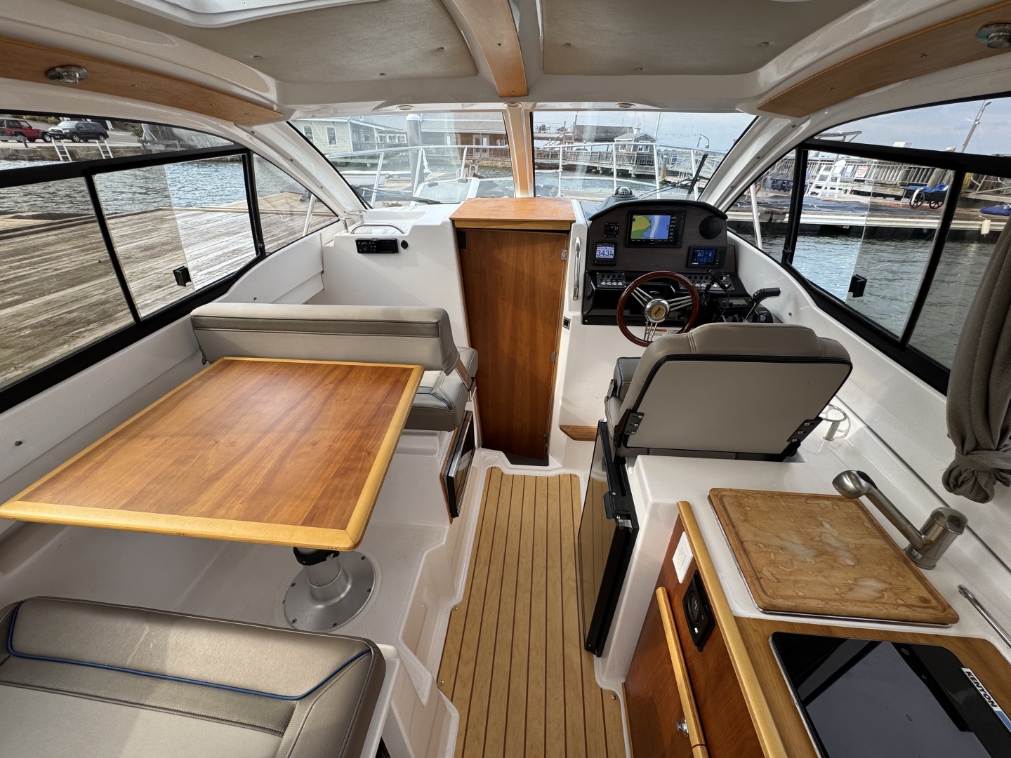 24ft Cutwater Yacht For Sale 24ft Cutwater Yacht For Sale
