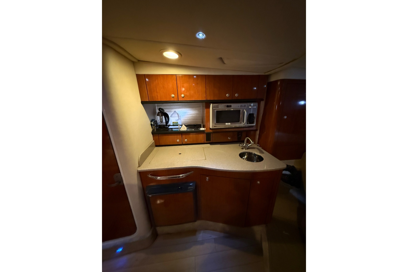 33ft Sea Ray Yacht For Sale