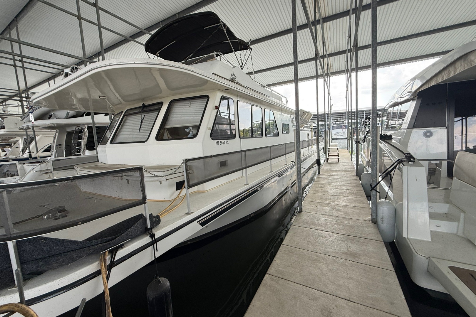2003 Gibson 5500 SERIES