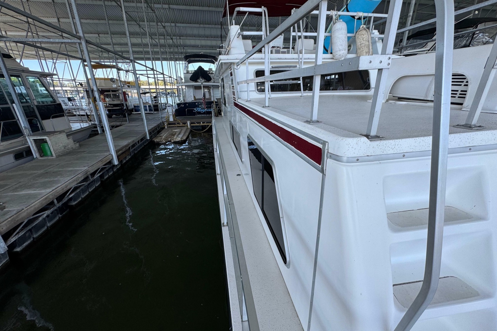 ANCHOR MANAGEMENT 44ft Gibson Yacht For Sale ANCHOR MANAGEMENT 44ft Gibson Yacht For Sale