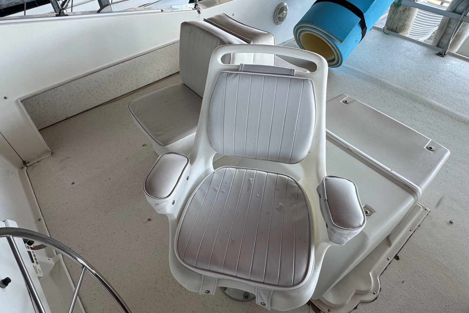 ANCHOR MANAGEMENT 44ft Gibson Yacht For Sale ANCHOR MANAGEMENT 44ft Gibson Yacht For Sale