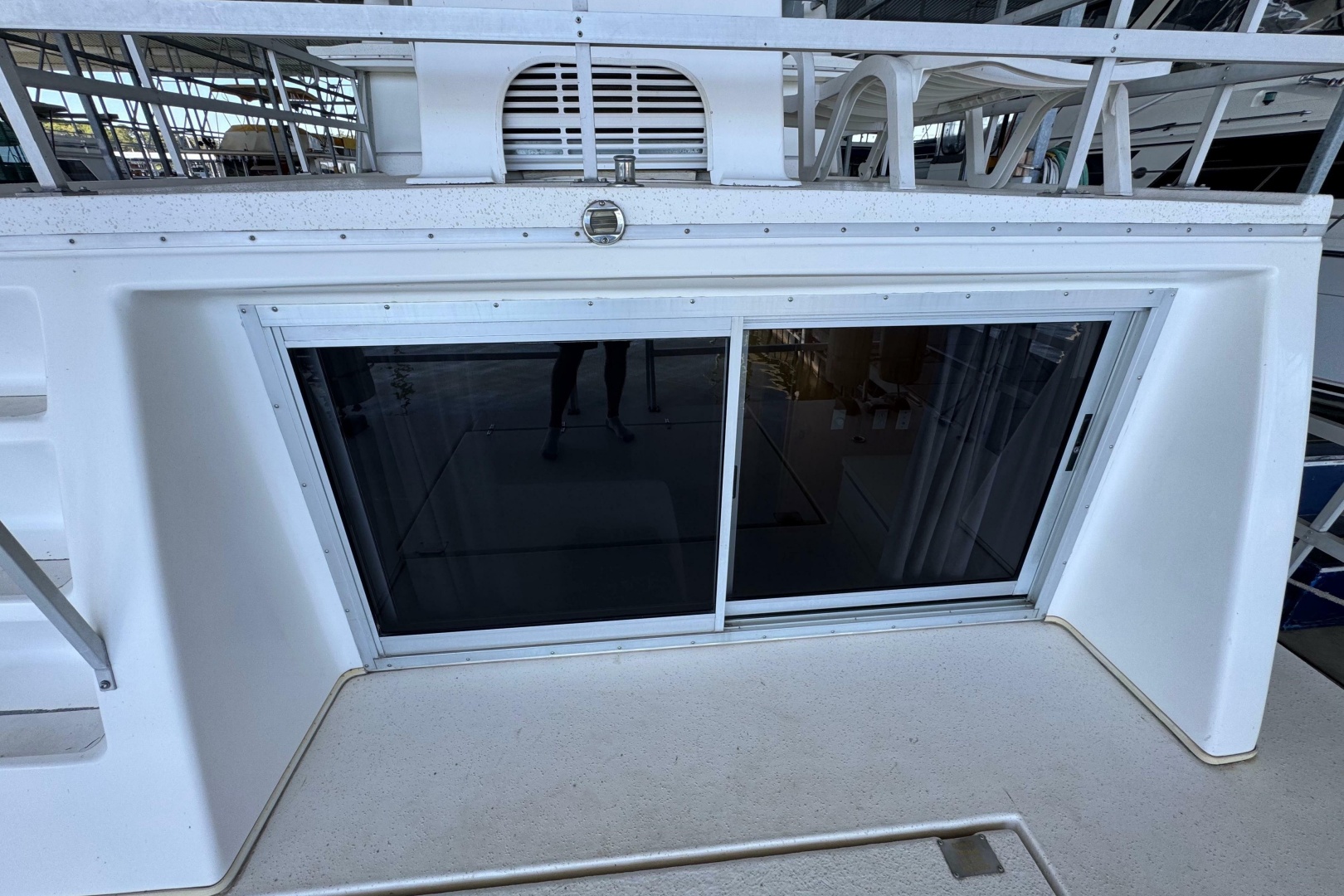 ANCHOR MANAGEMENT 44ft Gibson Yacht For Sale ANCHOR MANAGEMENT 44ft Gibson Yacht For Sale