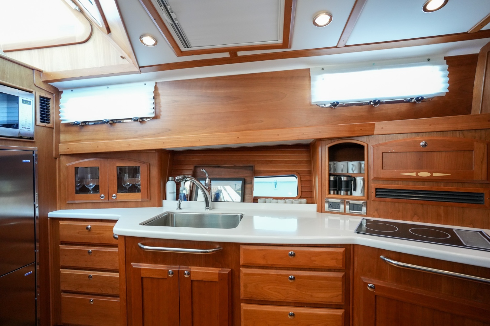 2022 Sabre 48 Salon Express