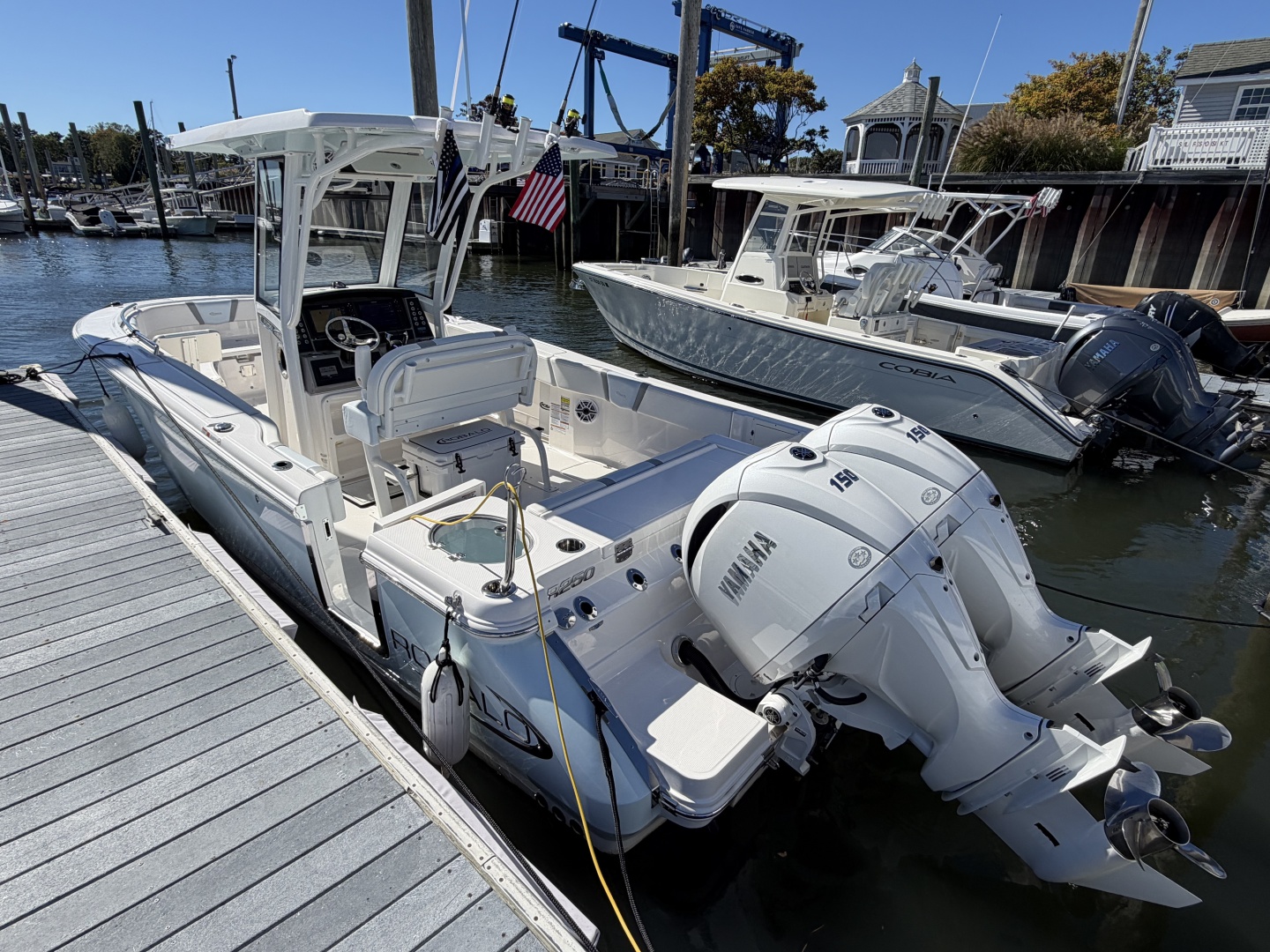 25ft Robalo Yacht For Sale