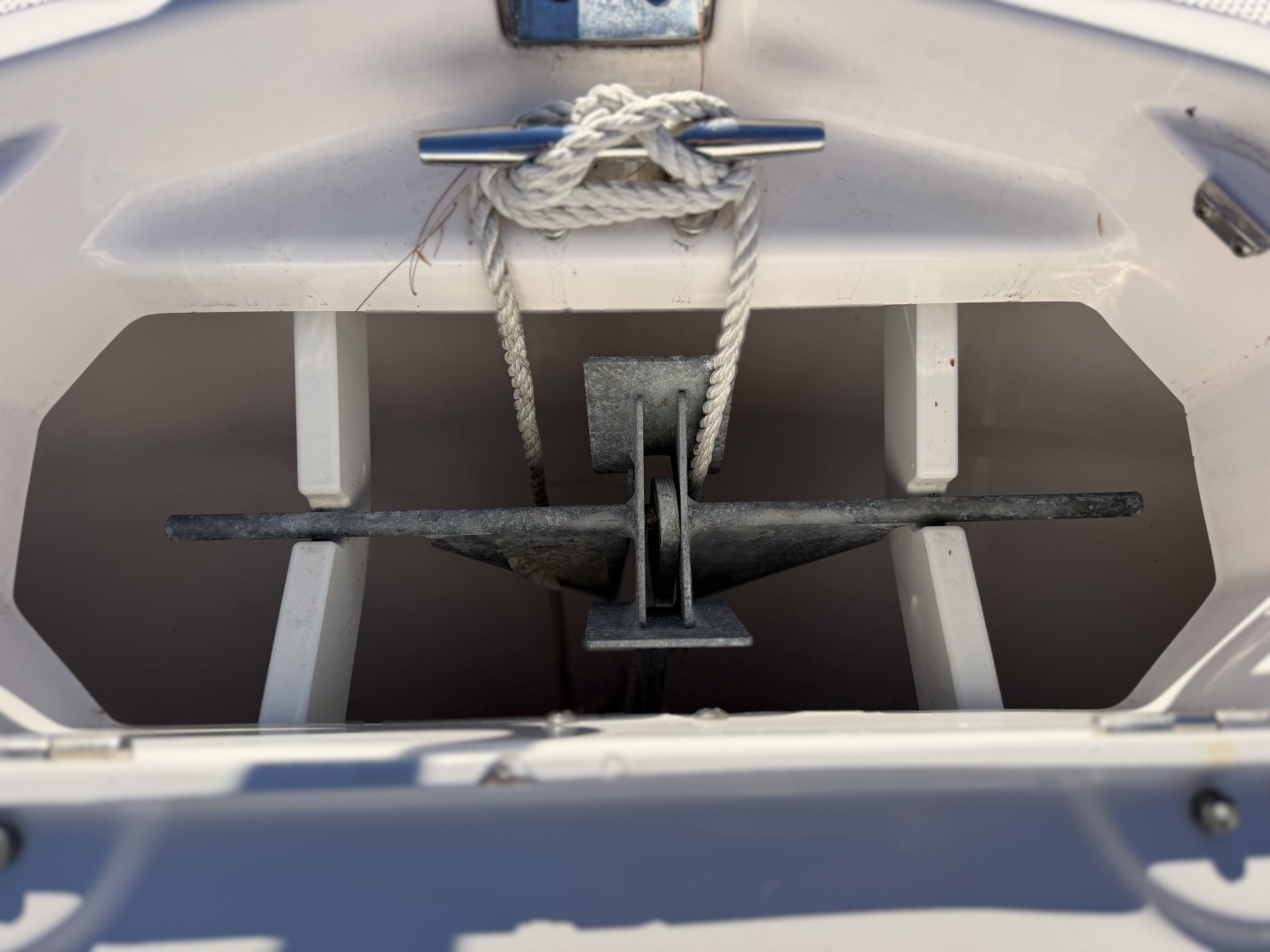2014 Everglades 230 Center Console
