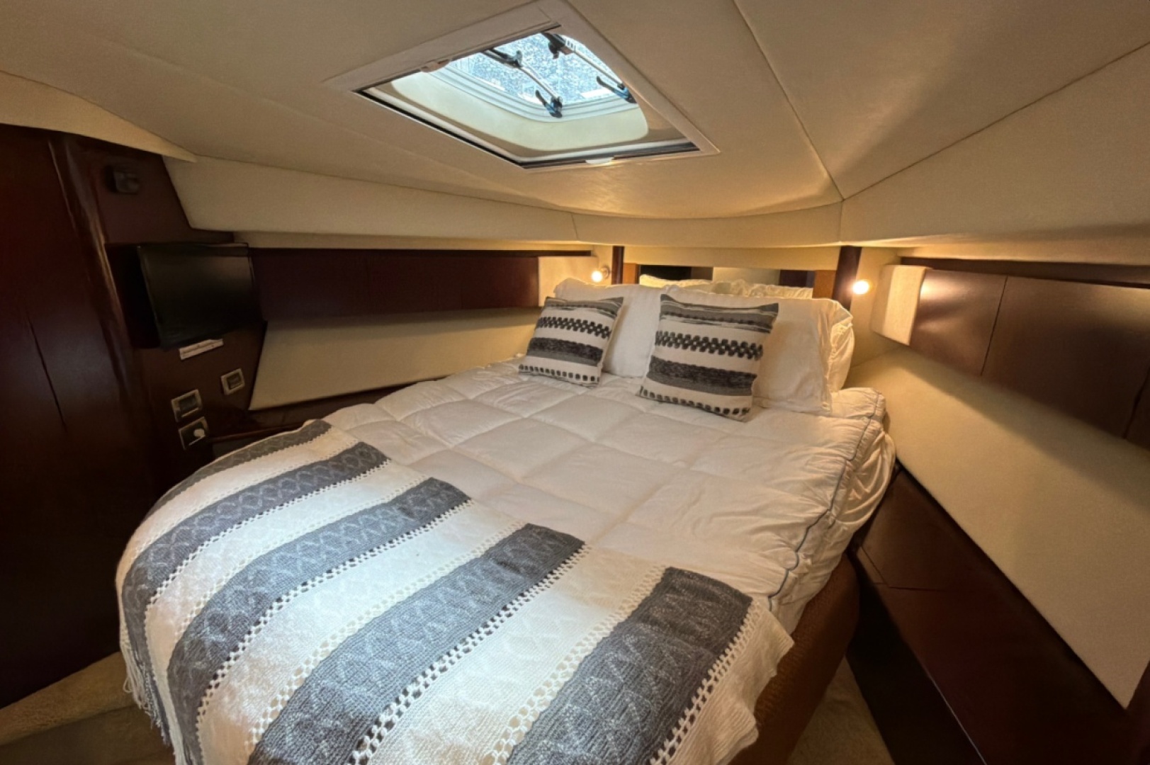 2007 Sea Ray 44 Sedan Bridge