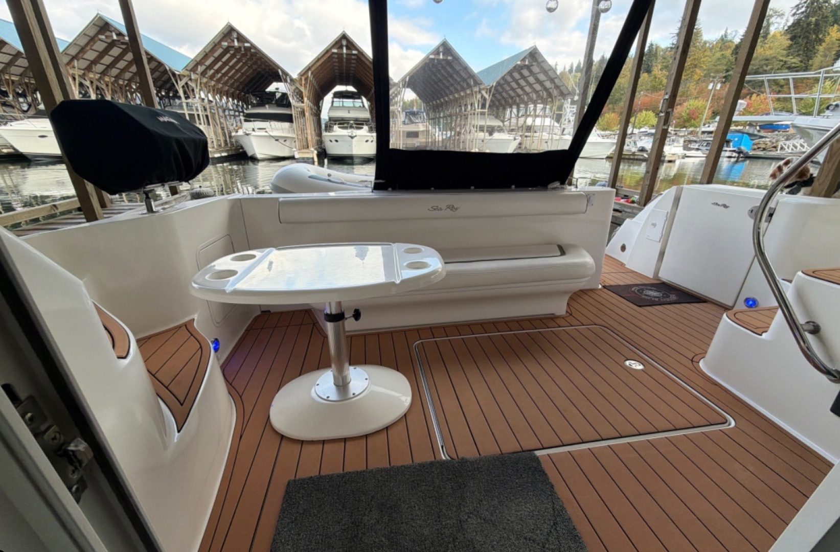 Barefoot Bliss 45ft Sea Ray Yacht For Sale