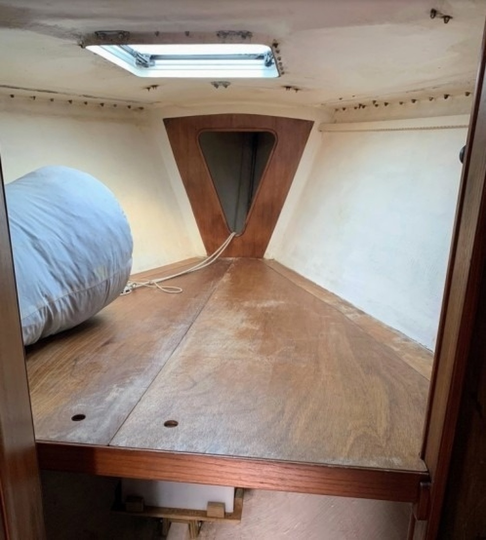 1986 Tripp 37