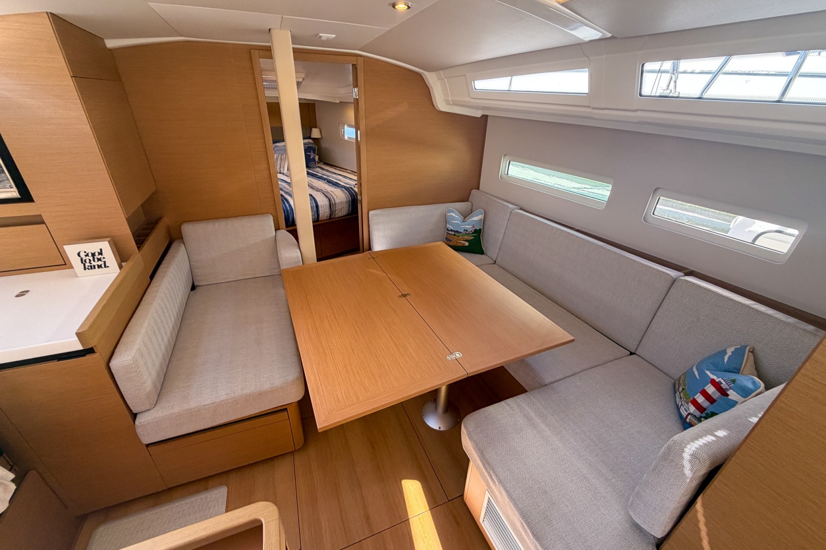 2024 Jeanneau Sun Odyssey 410
