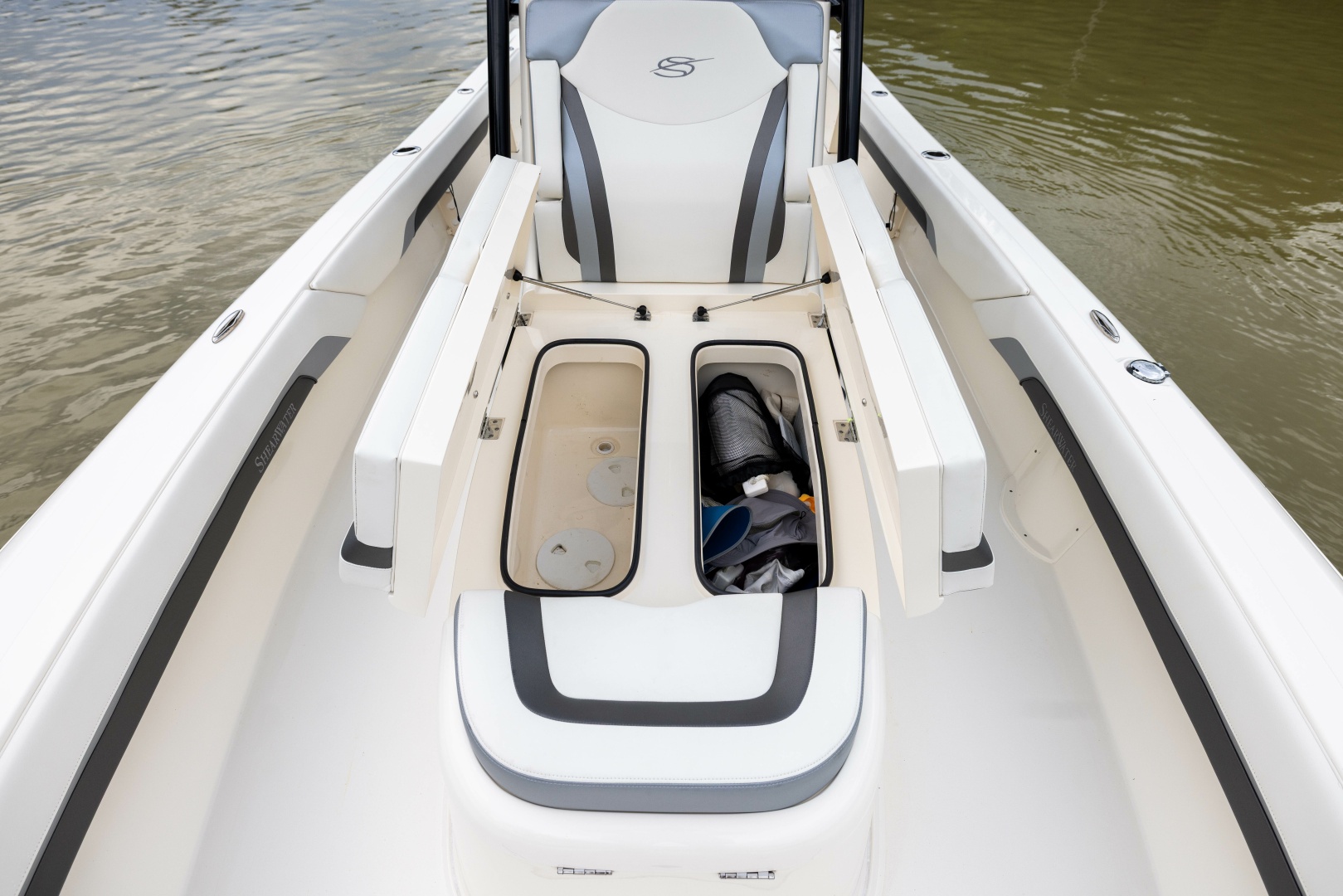 27ft ShearWater Yacht For Sale