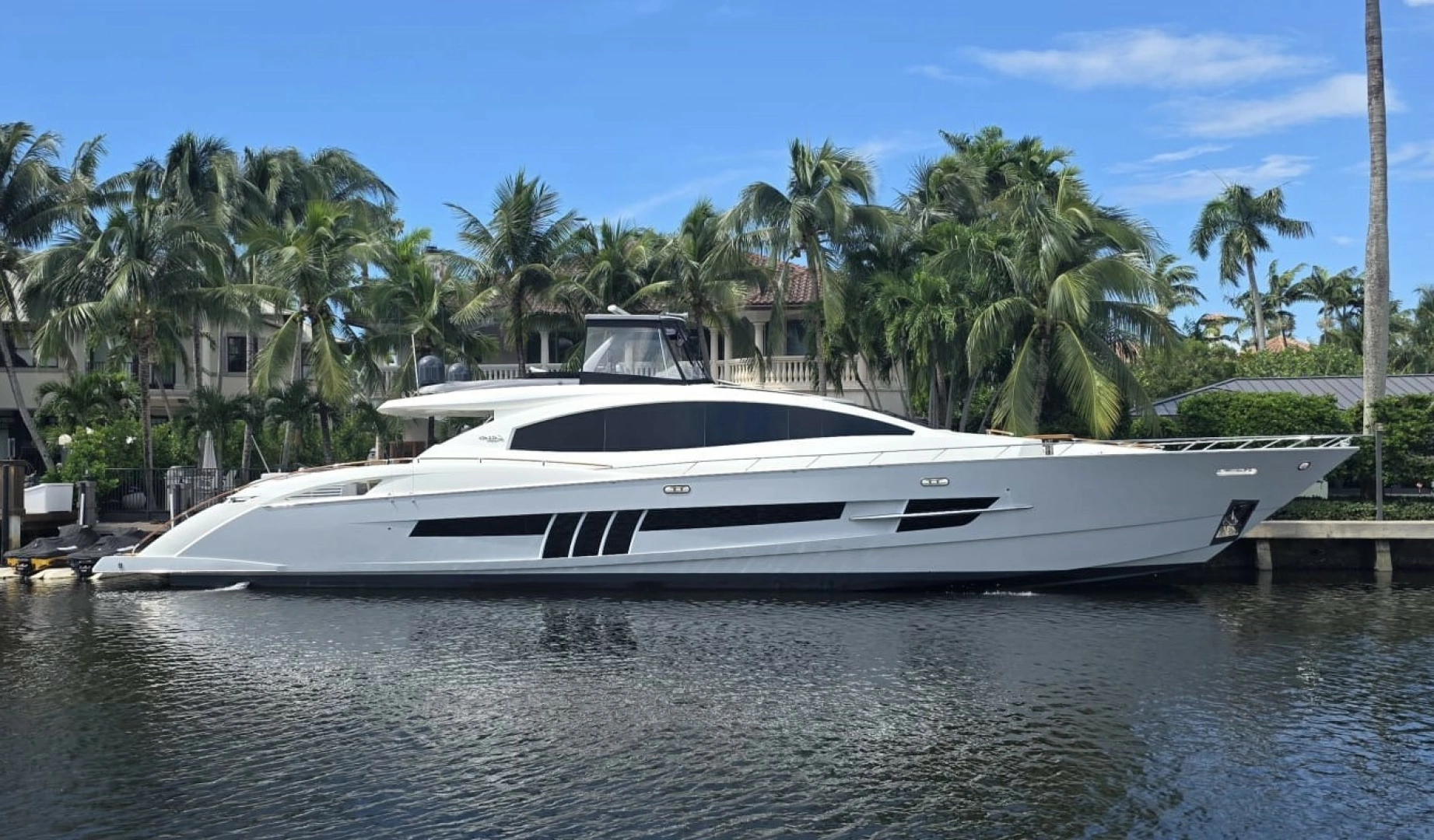 2012 Lazzara Yachts LSX 92, photo 1 of 22