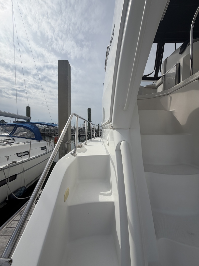 Married To The C 38ft Carver Yacht For Sale