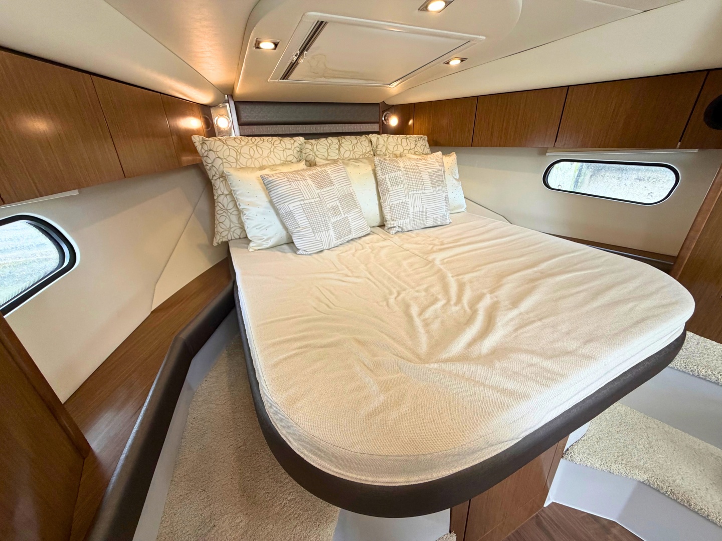 Margaret Mae 35ft Cruisers Yachts Yacht For Sale