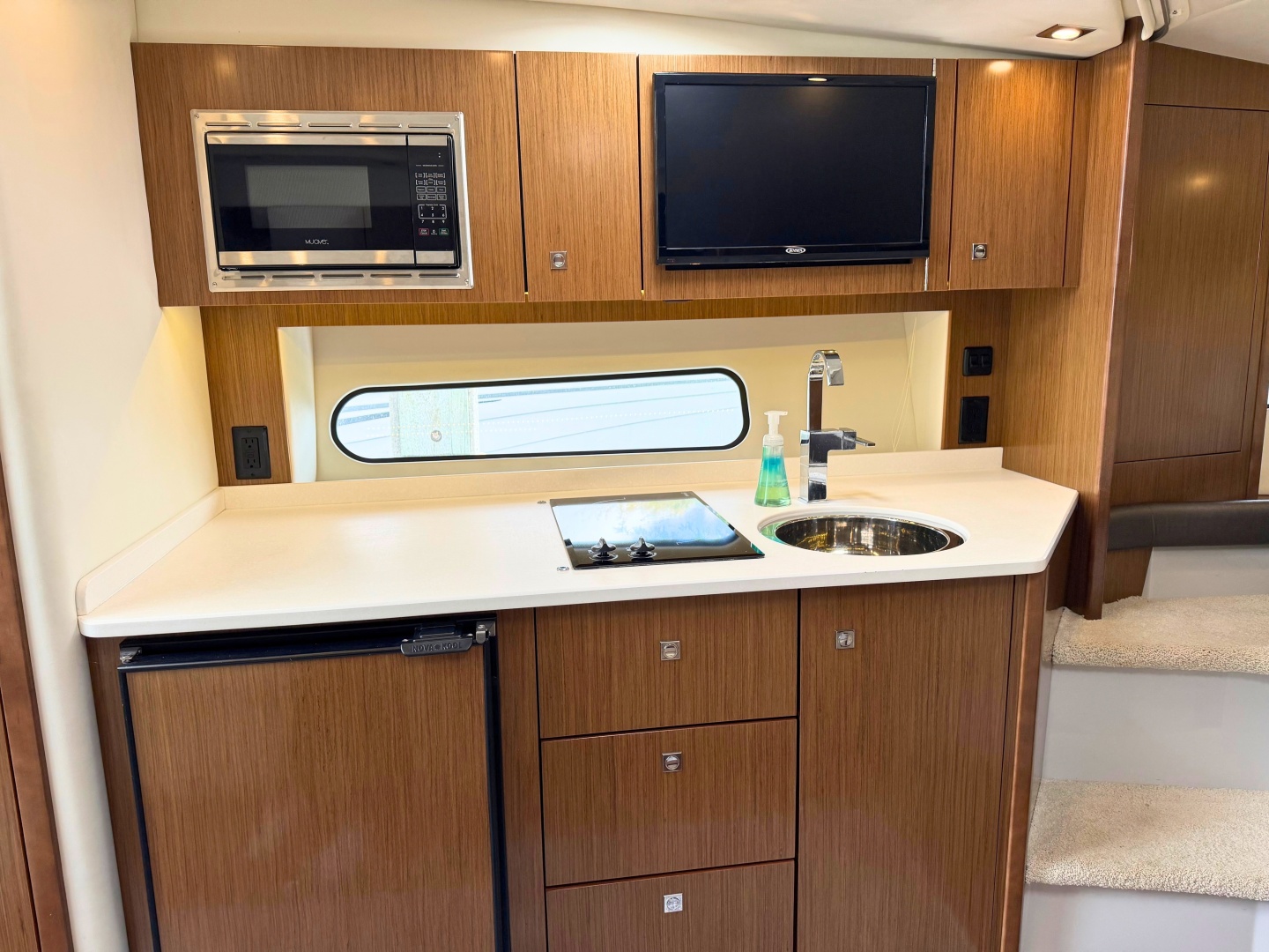Margaret Mae 35ft Cruisers Yachts Yacht For Sale