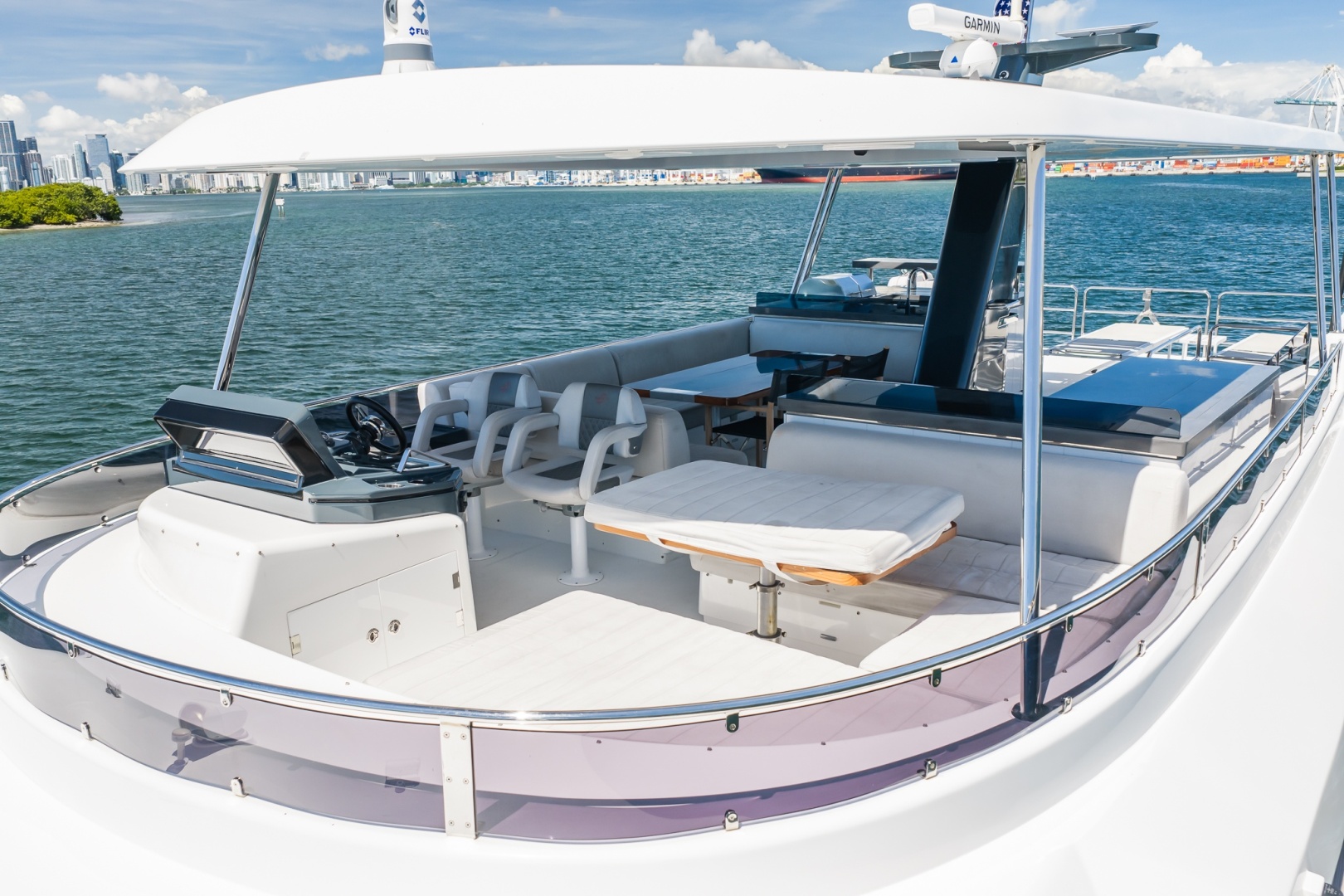 2023 Sirena 68