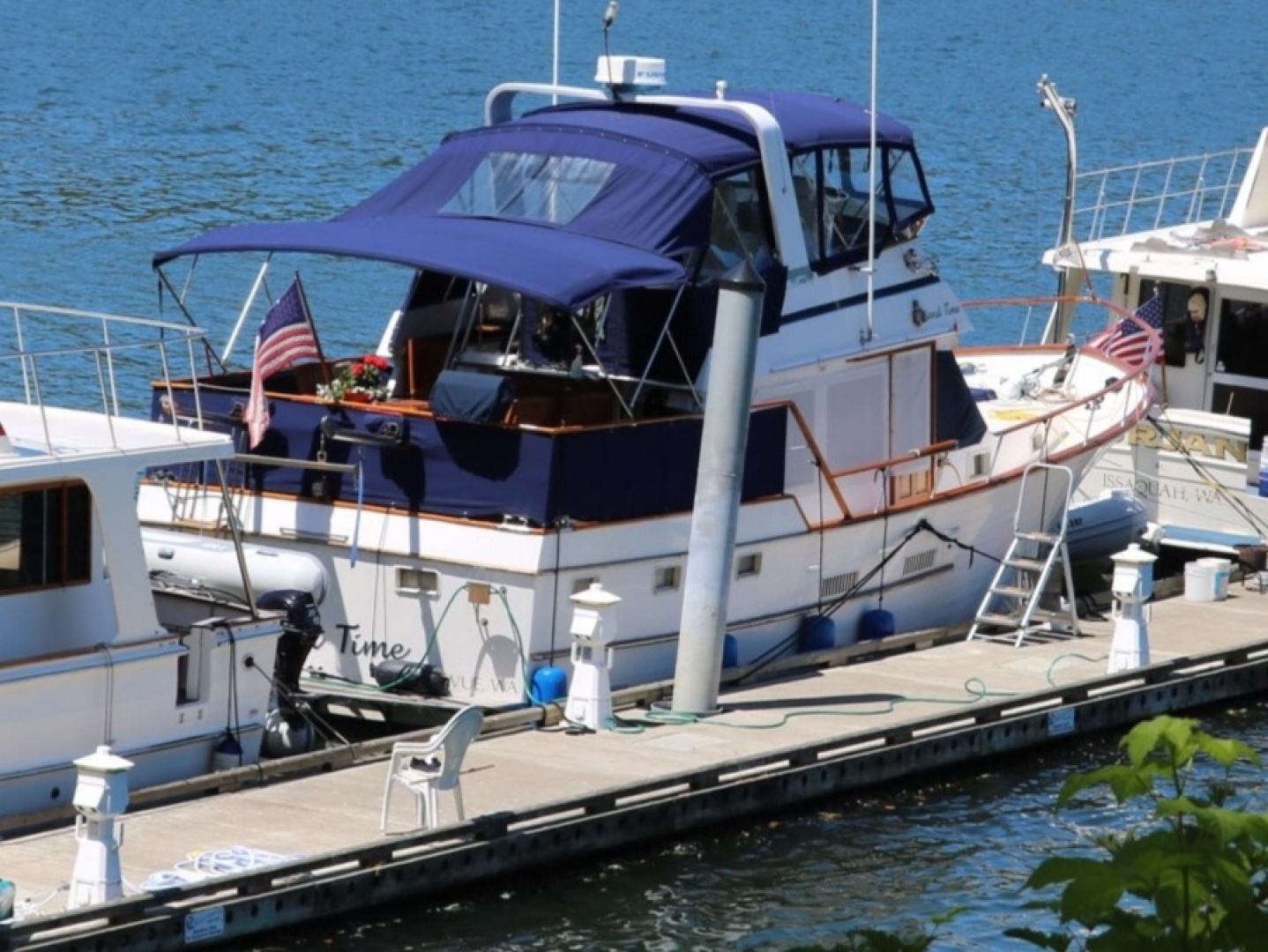 1983 Ocean Alexander 43 Sun Deck