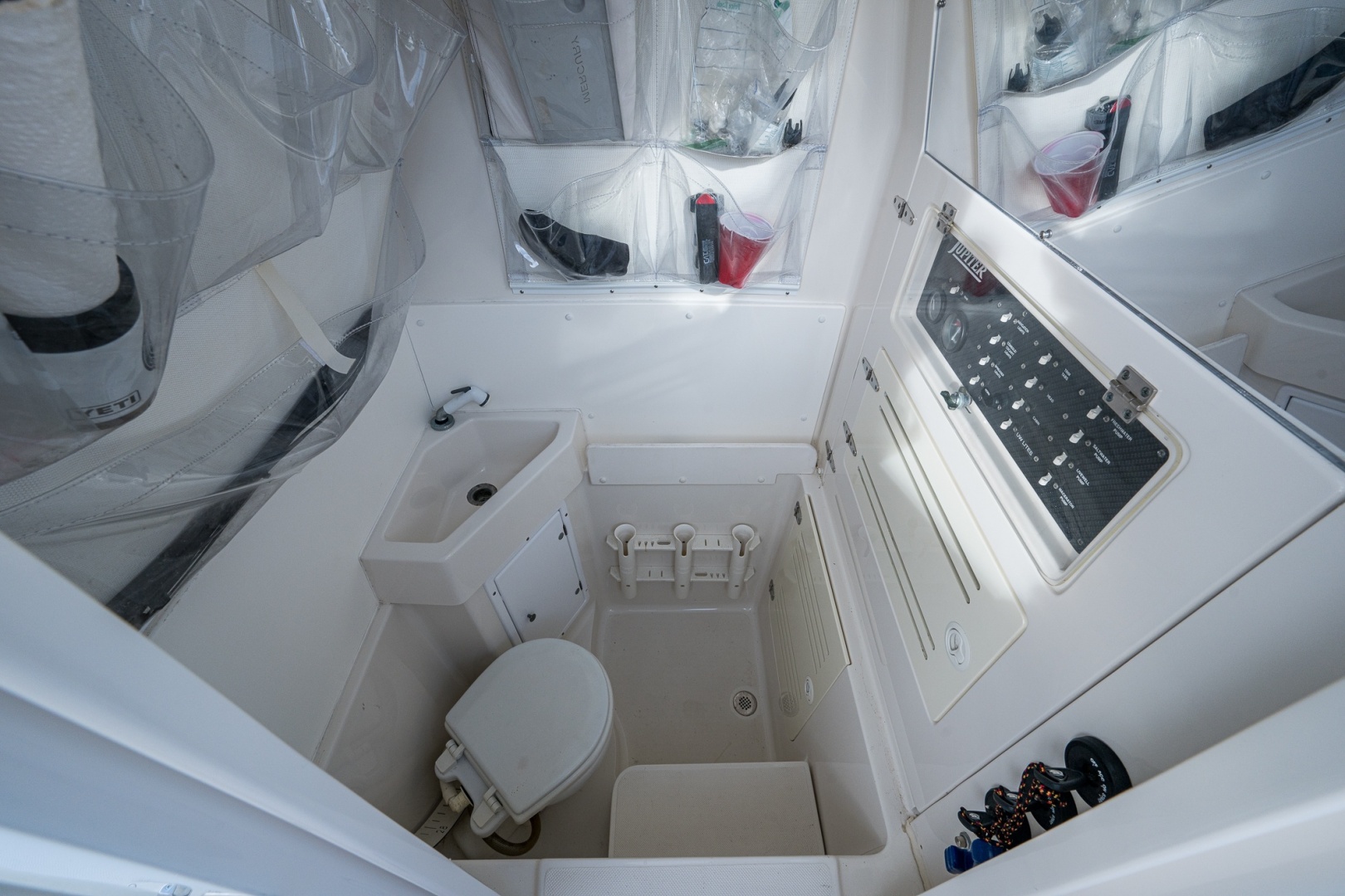 2006 Jupiter 38 FS
