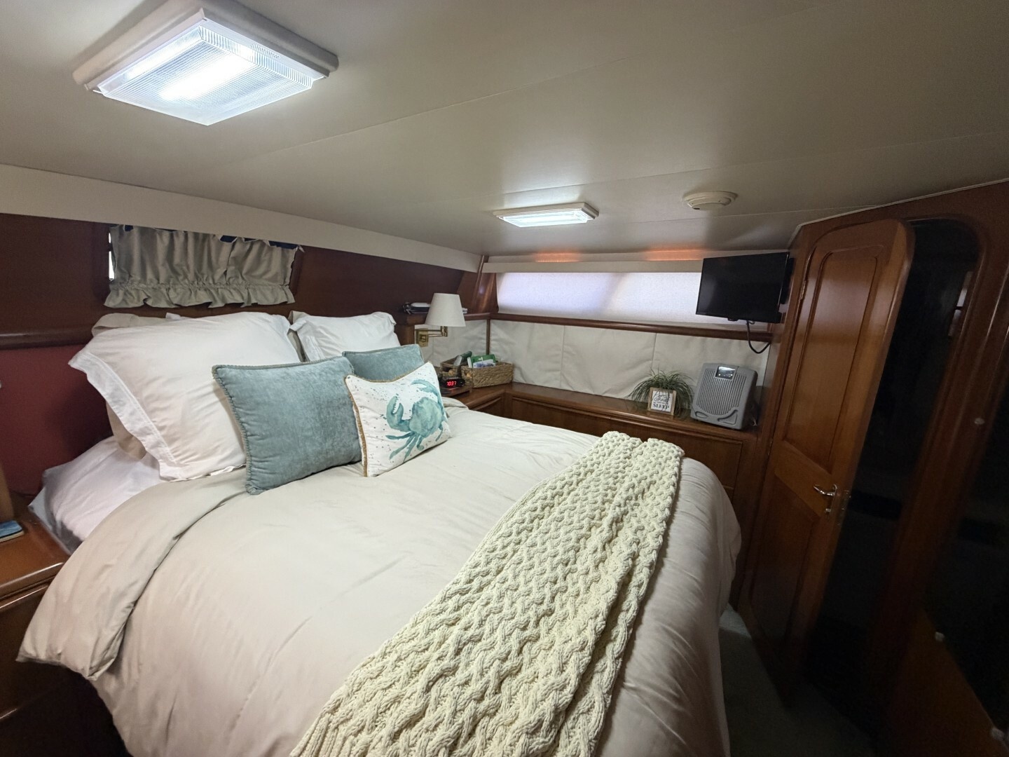 Bizz Sea Livn 44ft Viking Yacht For Sale Bizz Sea Livn 44ft Viking Yacht For Sale