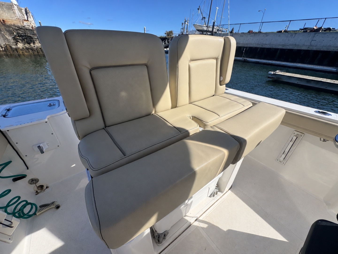 24ft Pursuit Yacht For Sale