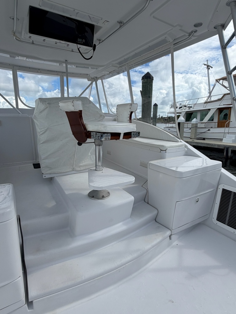 Sea Bandit 38ft Luhrs Yacht For Sale