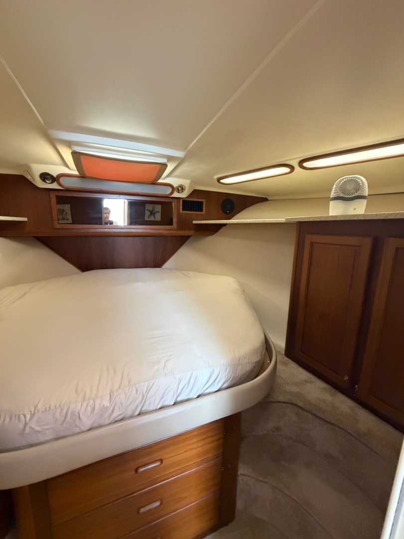 1998 Luhrs 40 Open