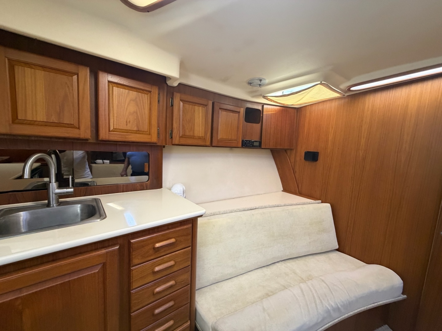 1998 Luhrs 40 Open