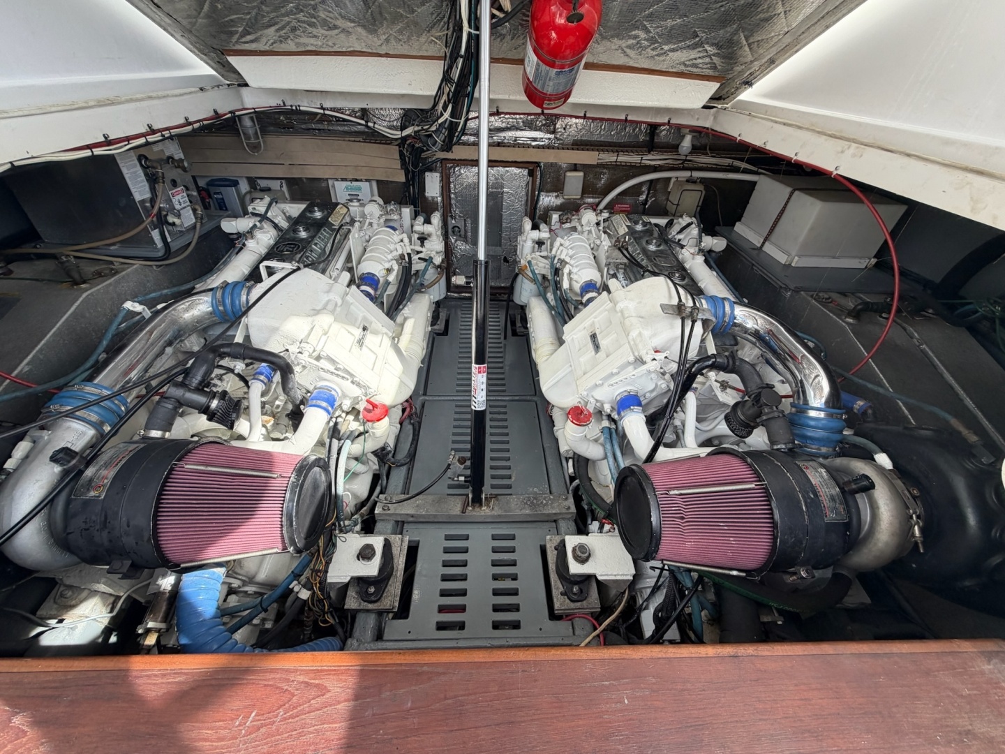 1998 Luhrs 40 Open