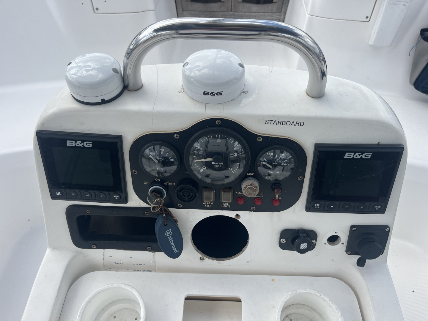 2000 Hunter 410