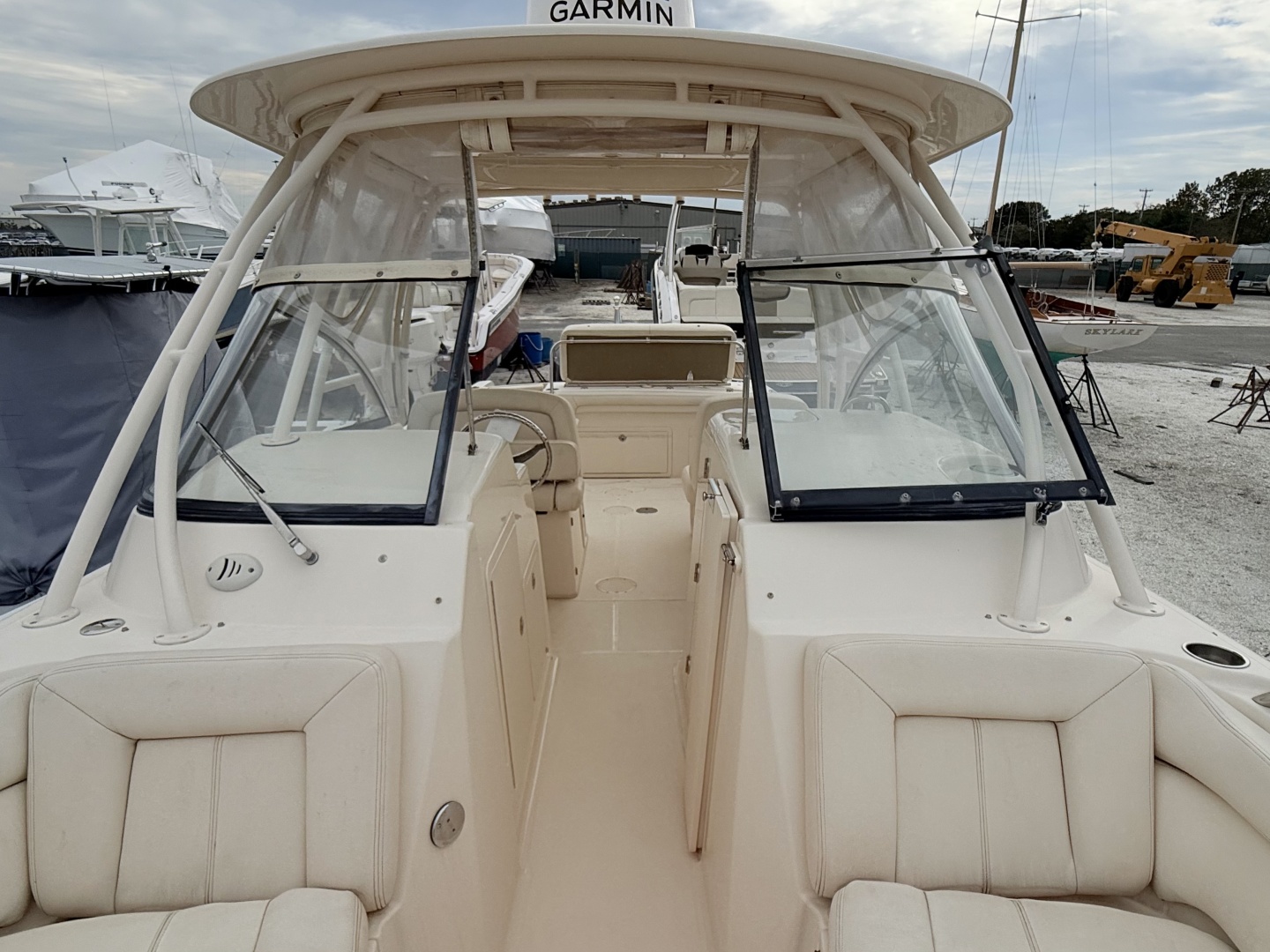28ft Grady White Yacht For Sale