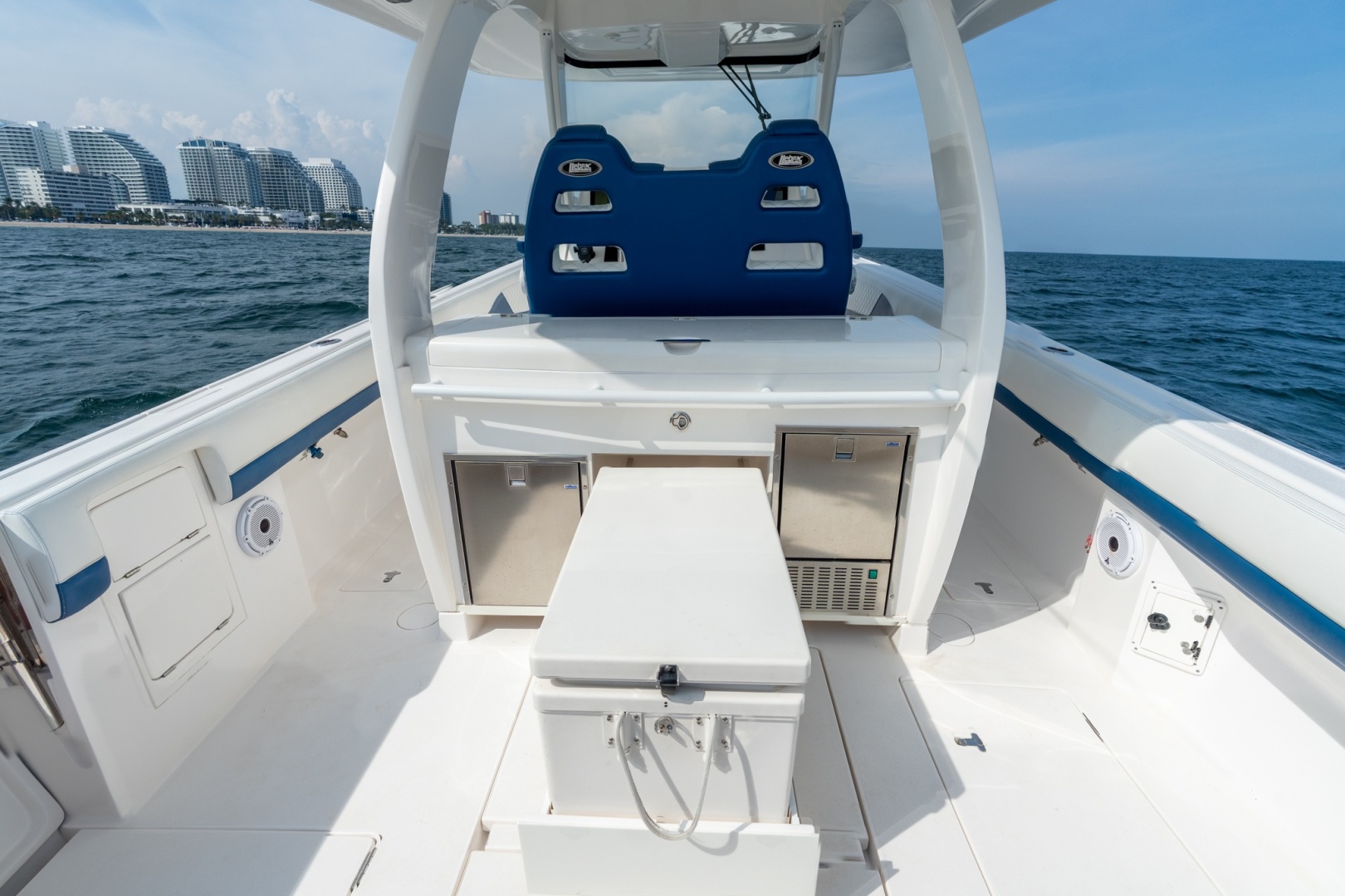 2018 Intrepid 407 Panacea