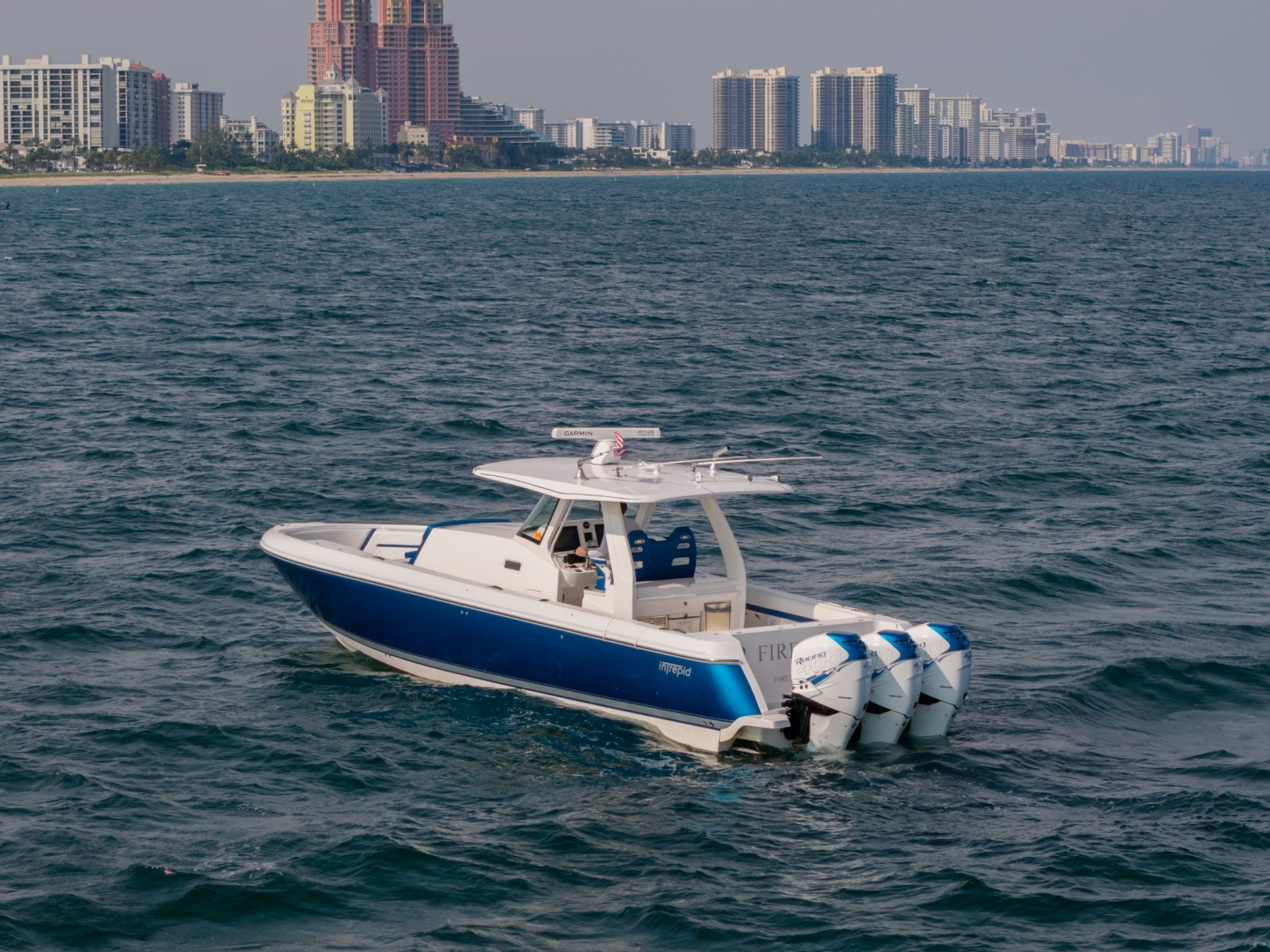 2018 Intrepid 407 Panacea — photograph 5