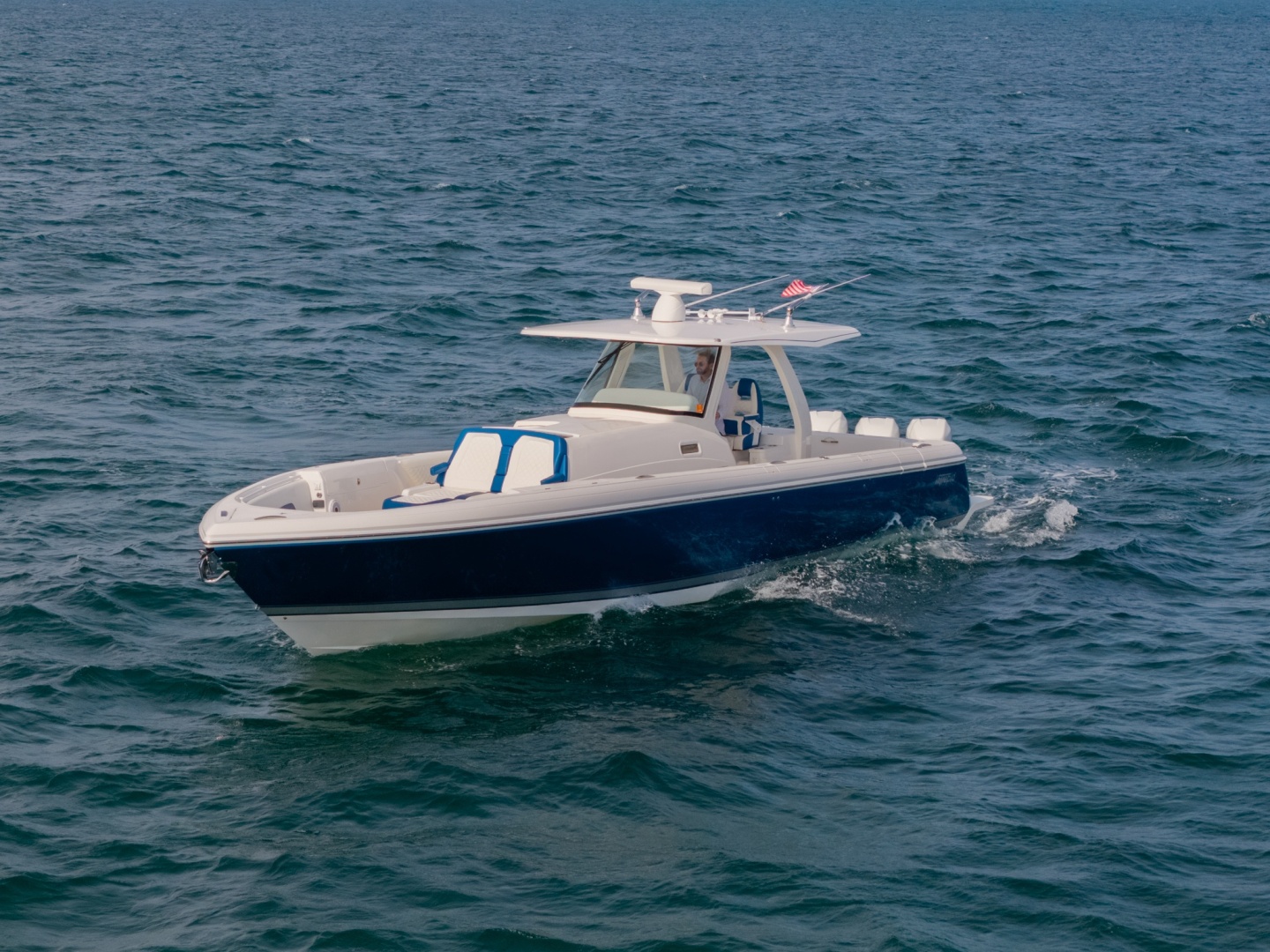 2018 Intrepid 407 Panacea — photograph 3
