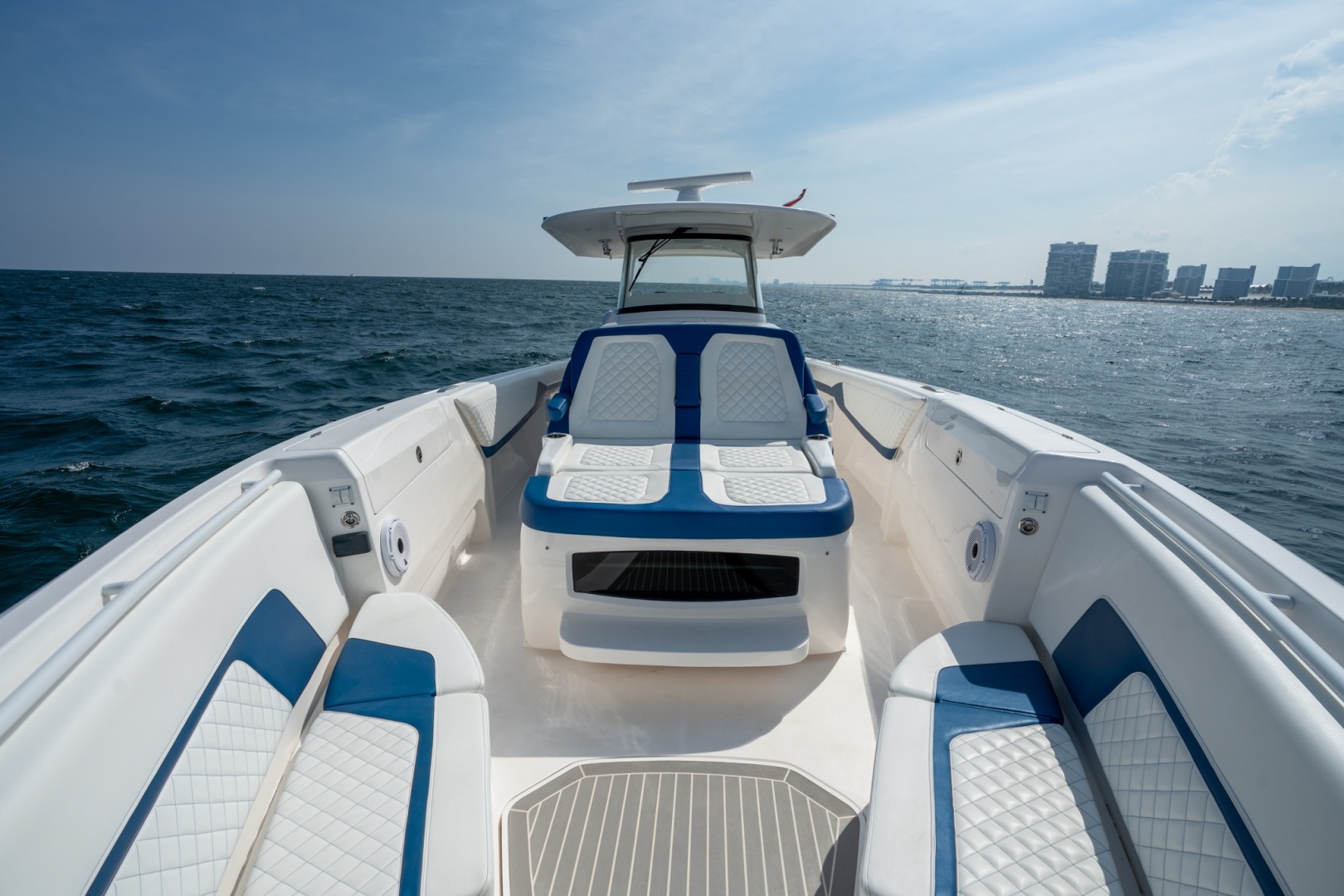 2018 Intrepid 407 Panacea
