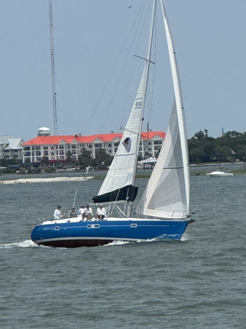 1999 Beneteau 411 — photograph 3