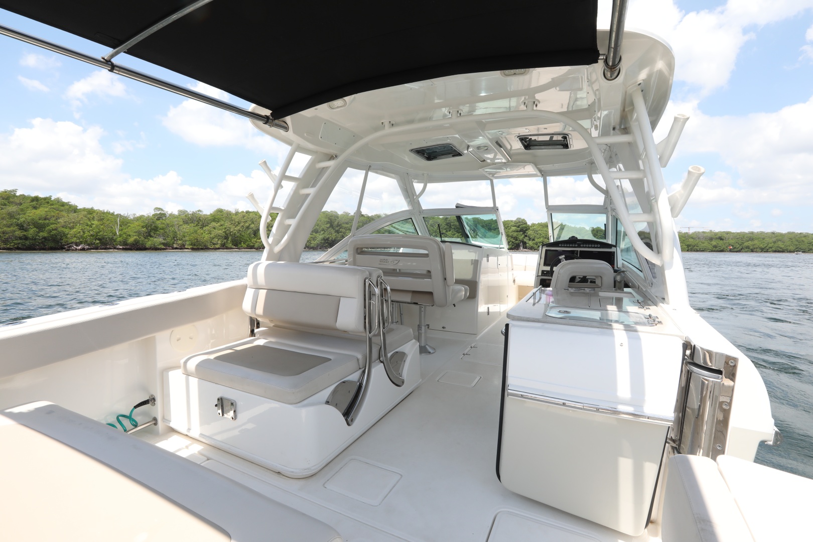 32ft Boston Whaler Yacht For Sale 32ft Boston Whaler Yacht For Sale