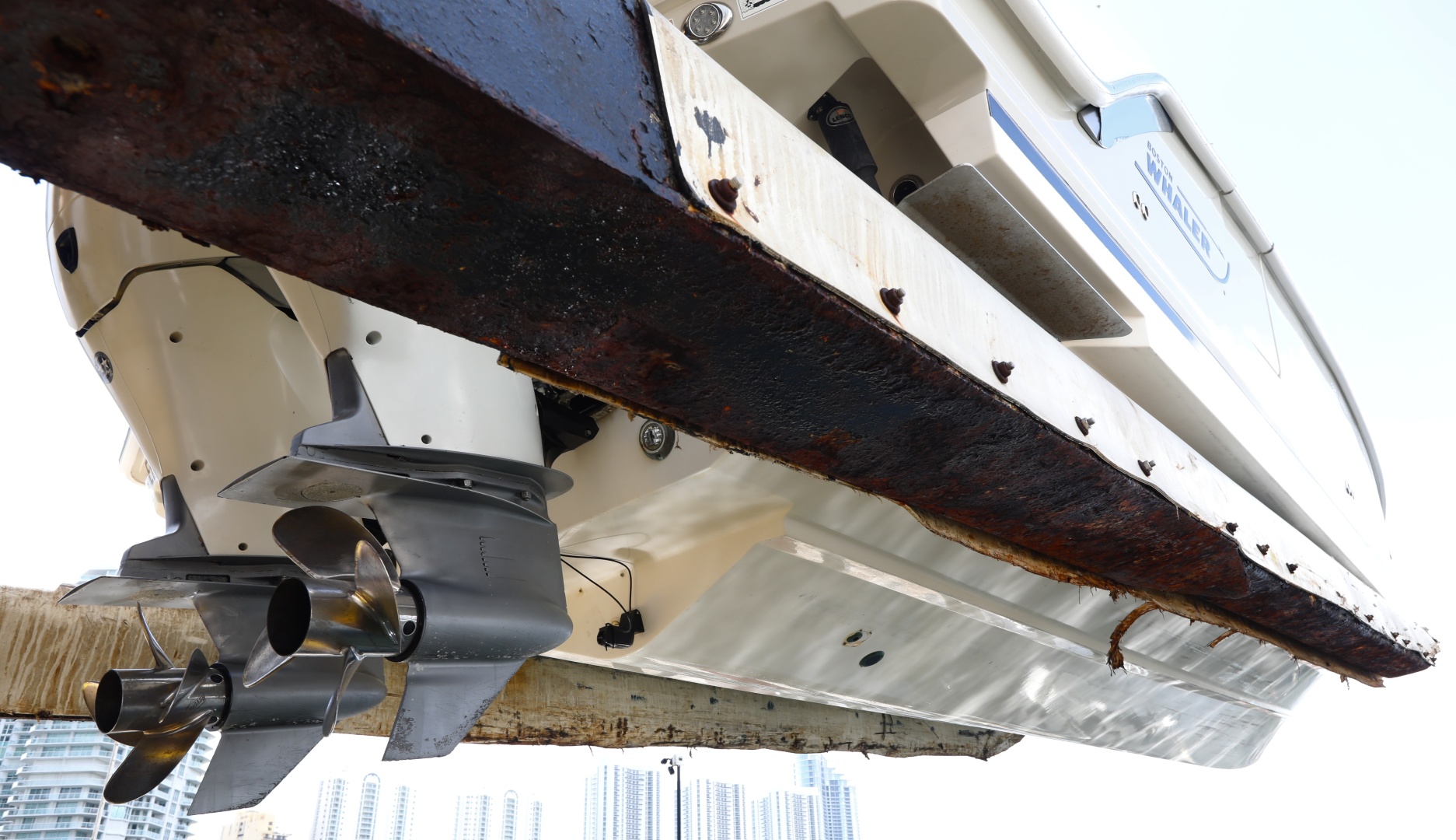 32ft Boston Whaler Yacht For Sale 32ft Boston Whaler Yacht For Sale
