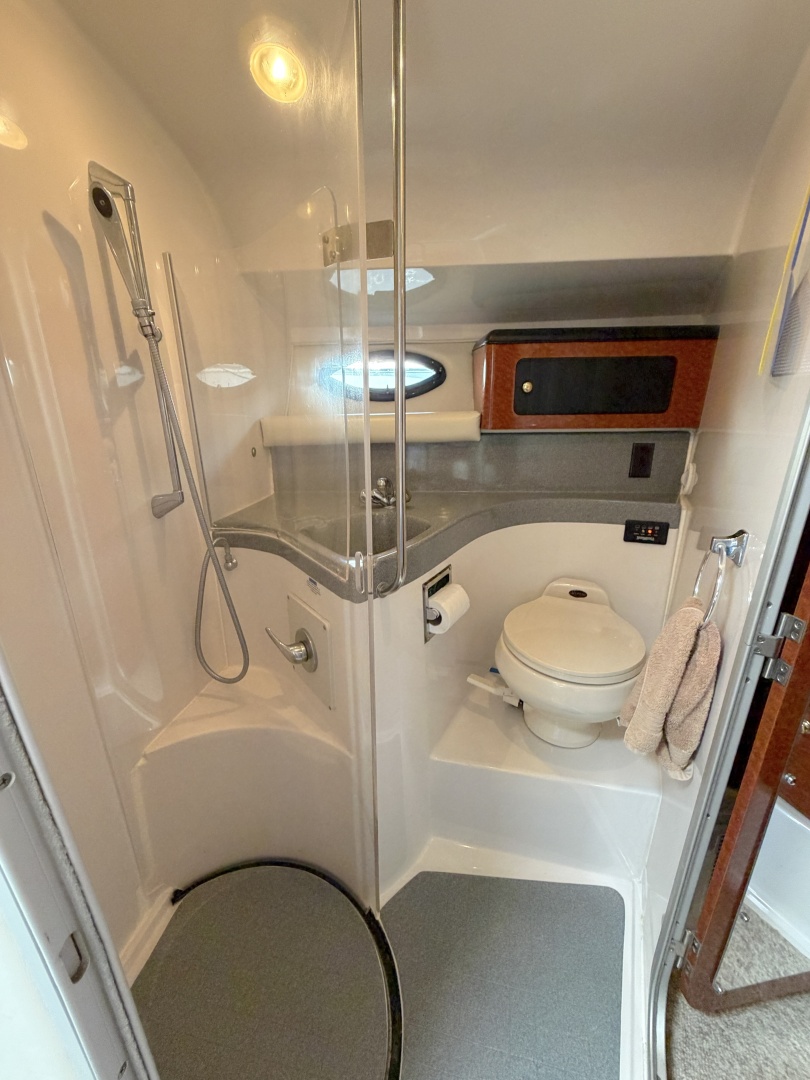 2002 Wellcraft 3700 Martinique
