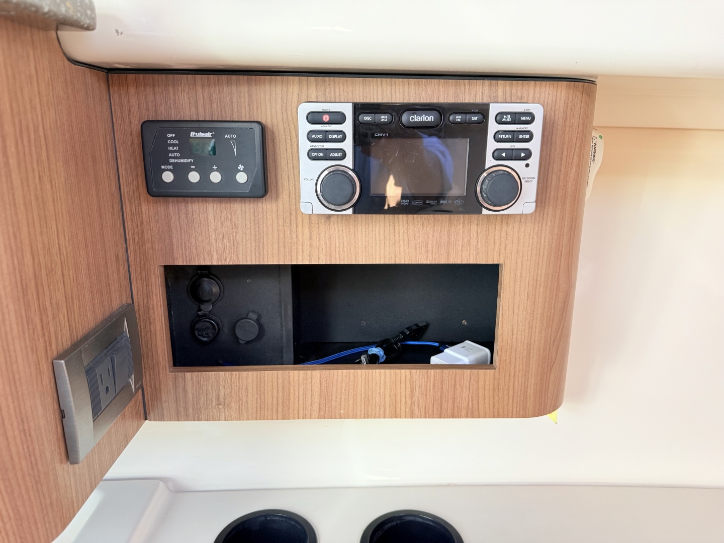 28ft Boston Whaler Yacht For Sale 28ft Boston Whaler Yacht For Sale