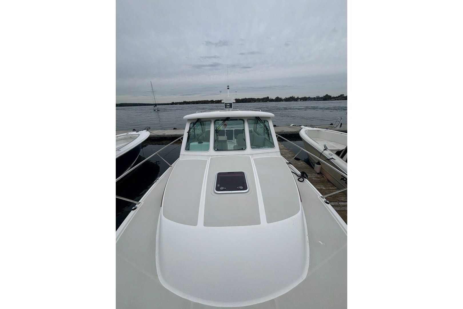 True Companion 30ft Back Cove Yacht For Sale