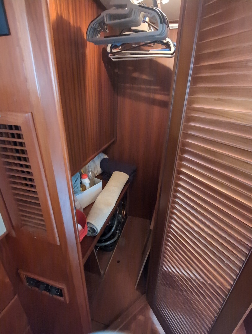 1990 Grand Banks 36 Classic