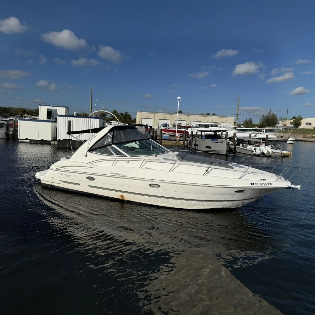 2005 Cruisers Yachts 340 Express, photo 1 of 32