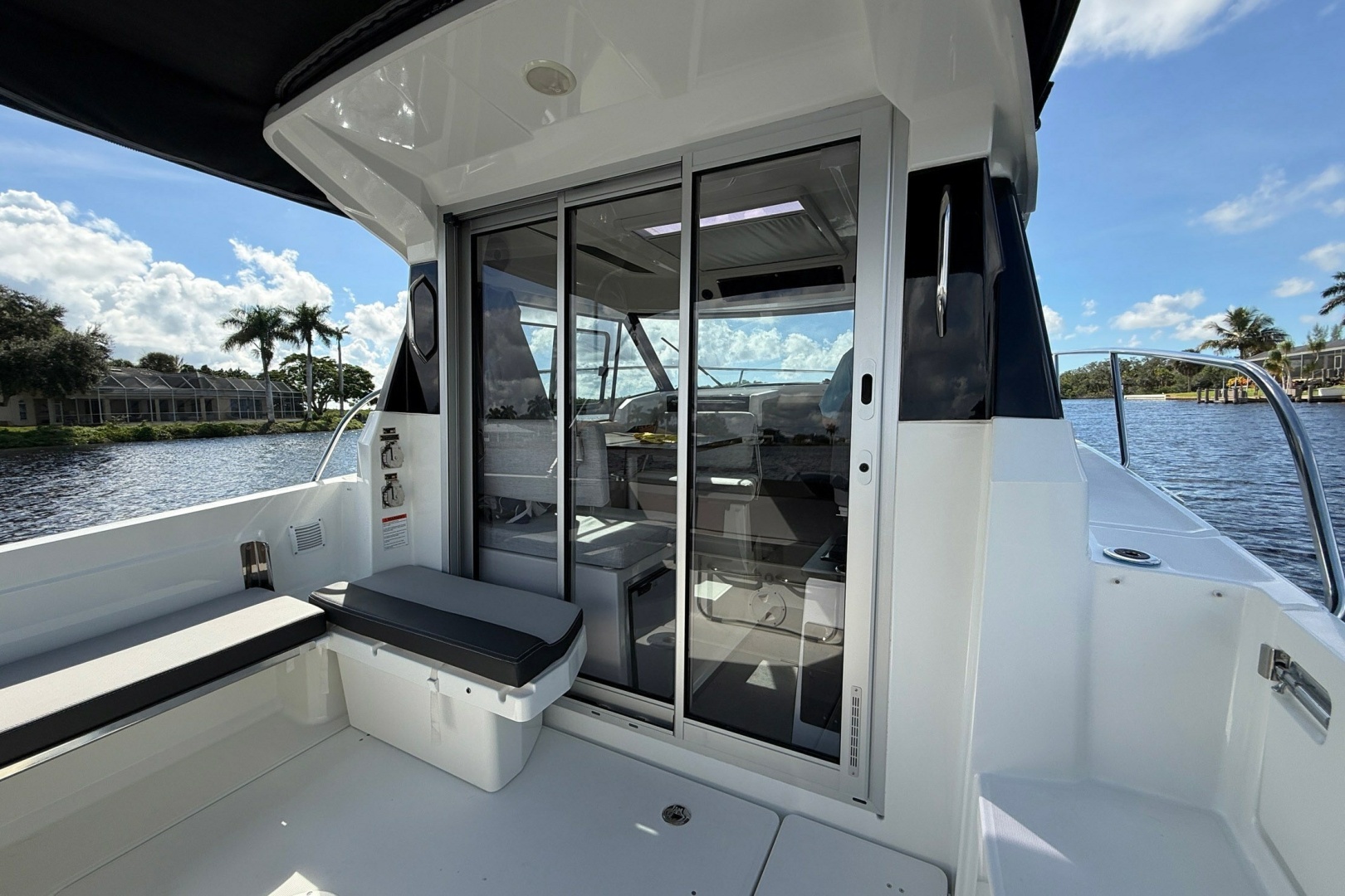 27ft Jeanneau Yacht For Sale