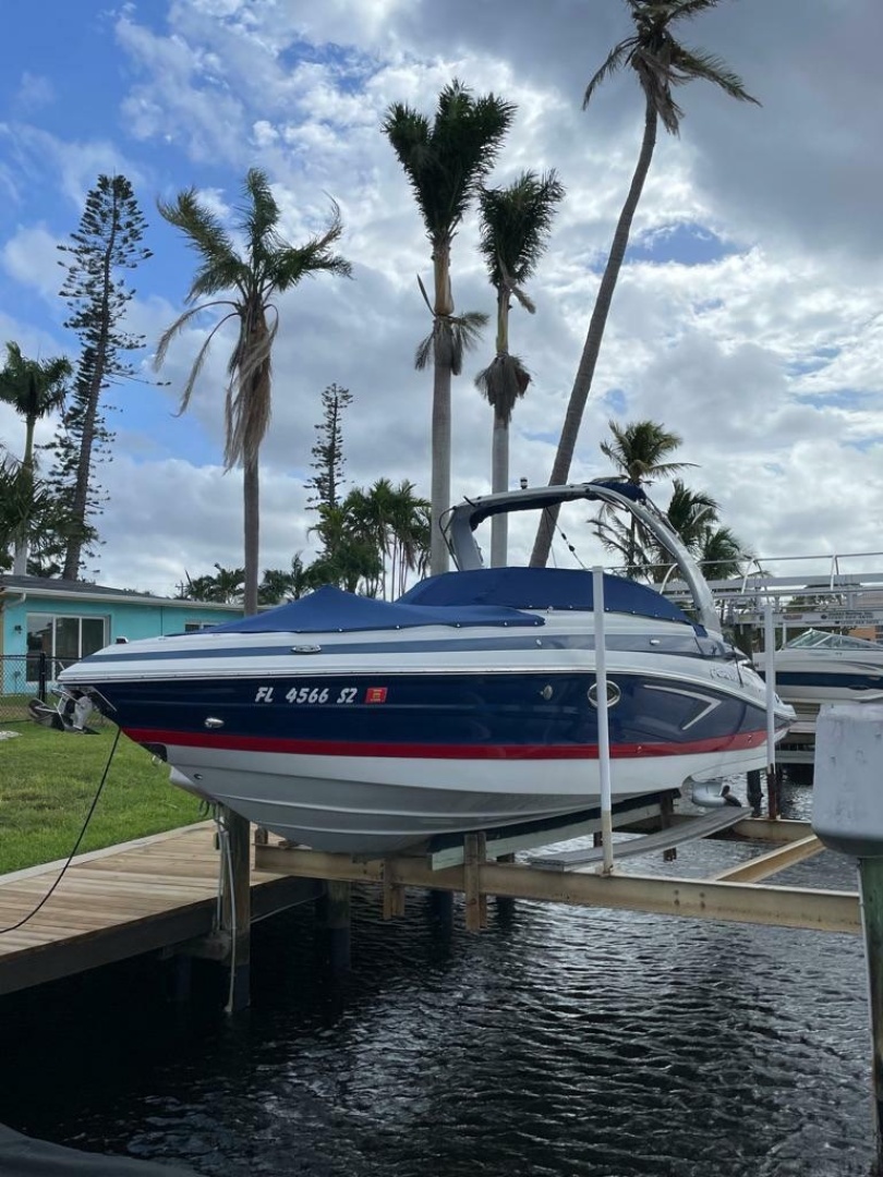 2021 Crownline 270 XSS — photograph 2