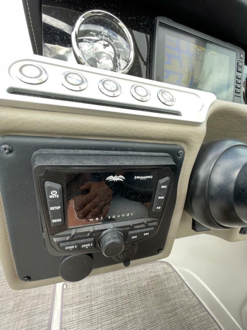 27ft Crownline Yacht For Sale 27ft Crownline Yacht For Sale