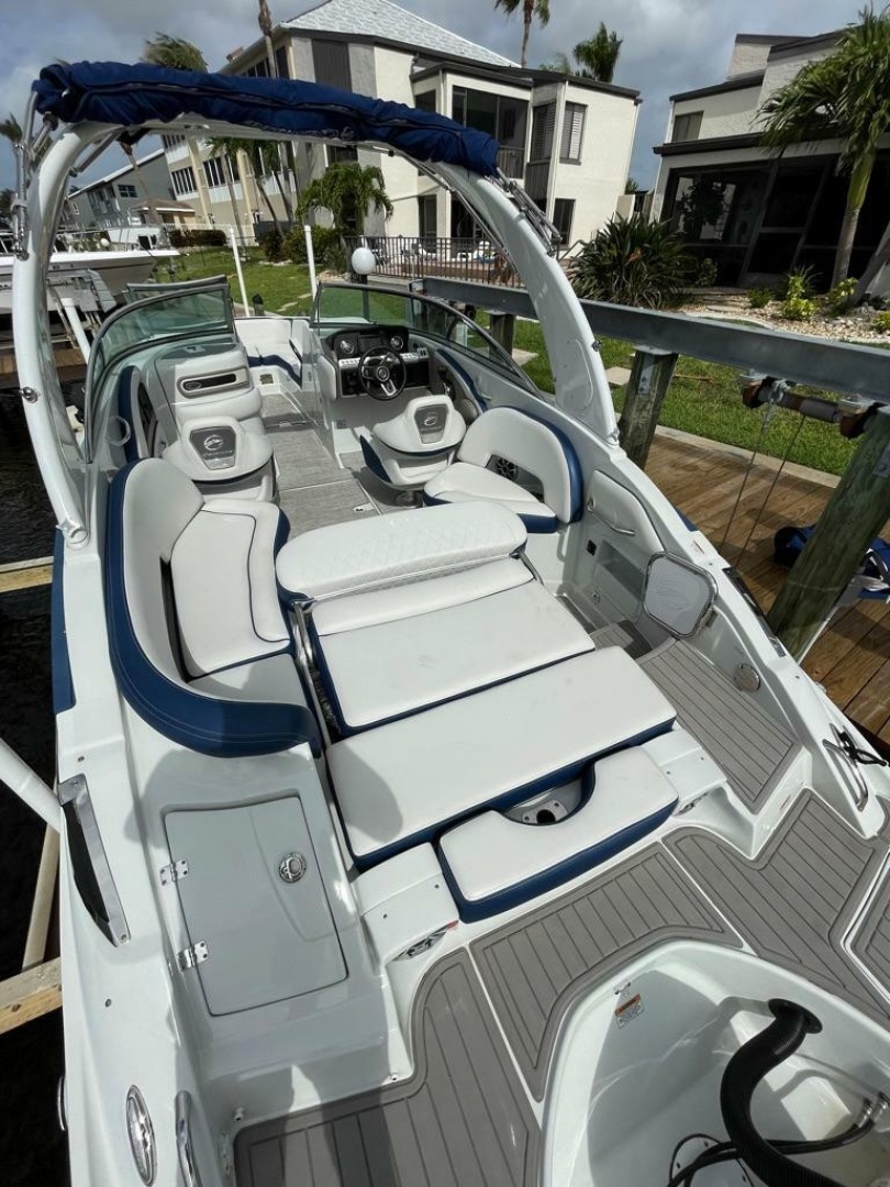 27ft Crownline Yacht For Sale 27ft Crownline Yacht For Sale