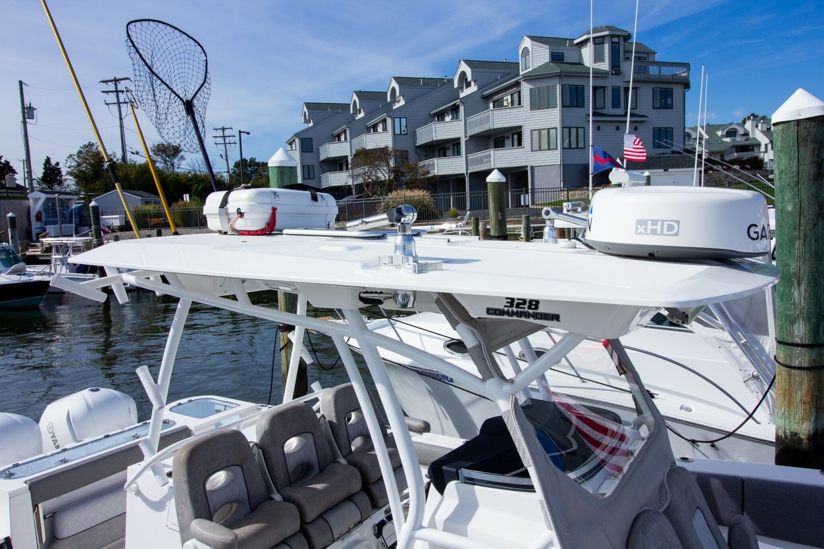 2019 Sea Fox 328 Commander