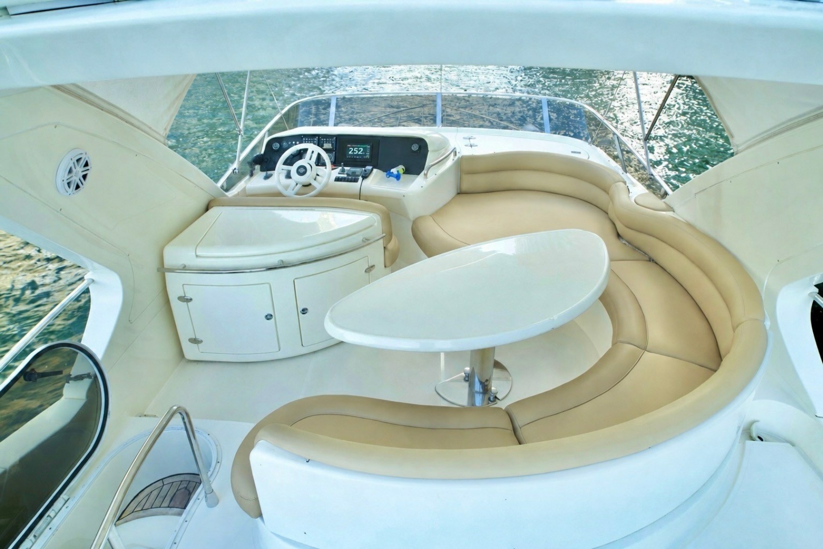2007 Azimut 55E