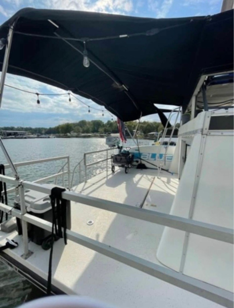 37ft Gibson Yacht For Sale