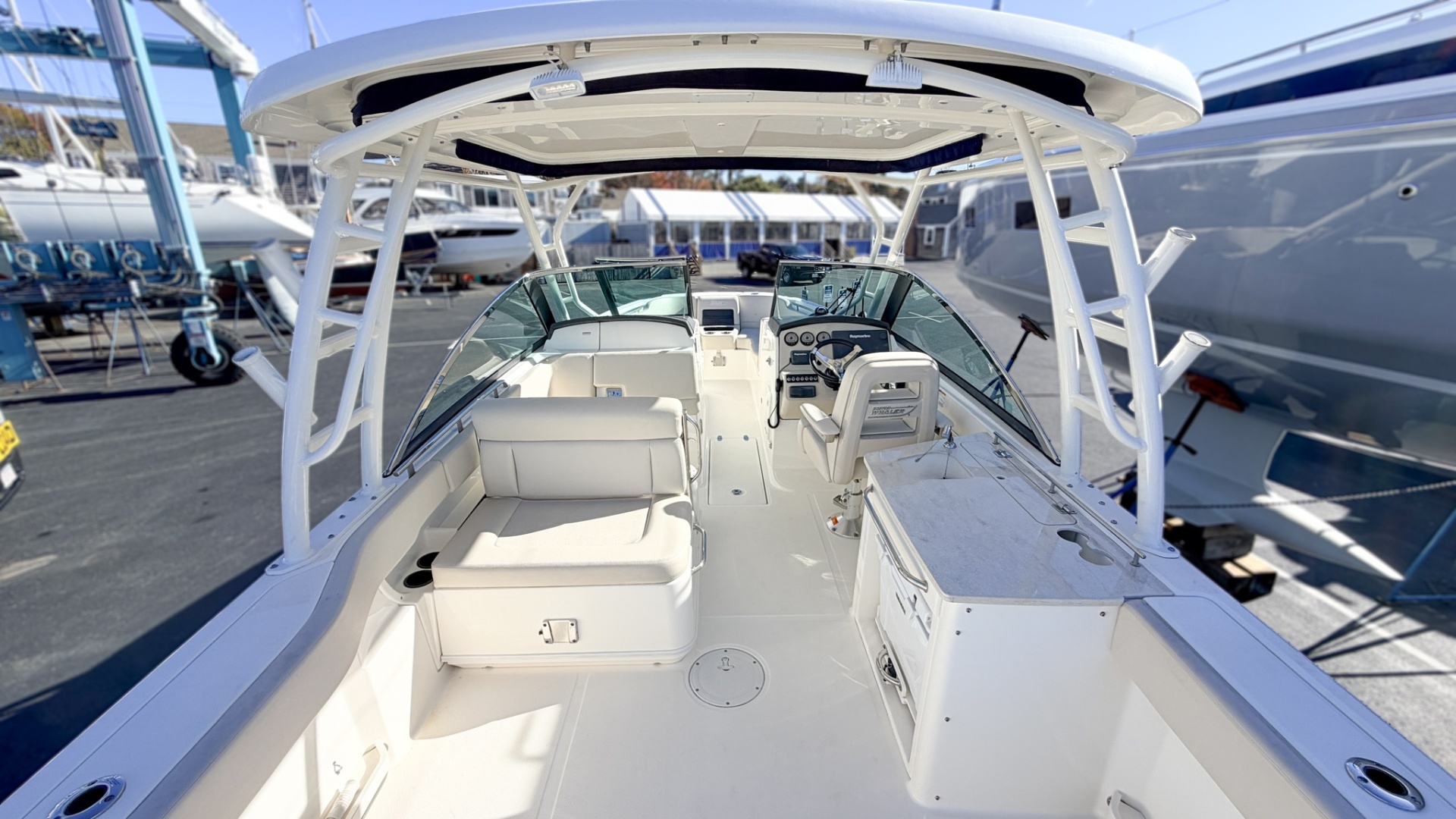 Bean Counter 27ft Boston Whaler Yacht For Sale