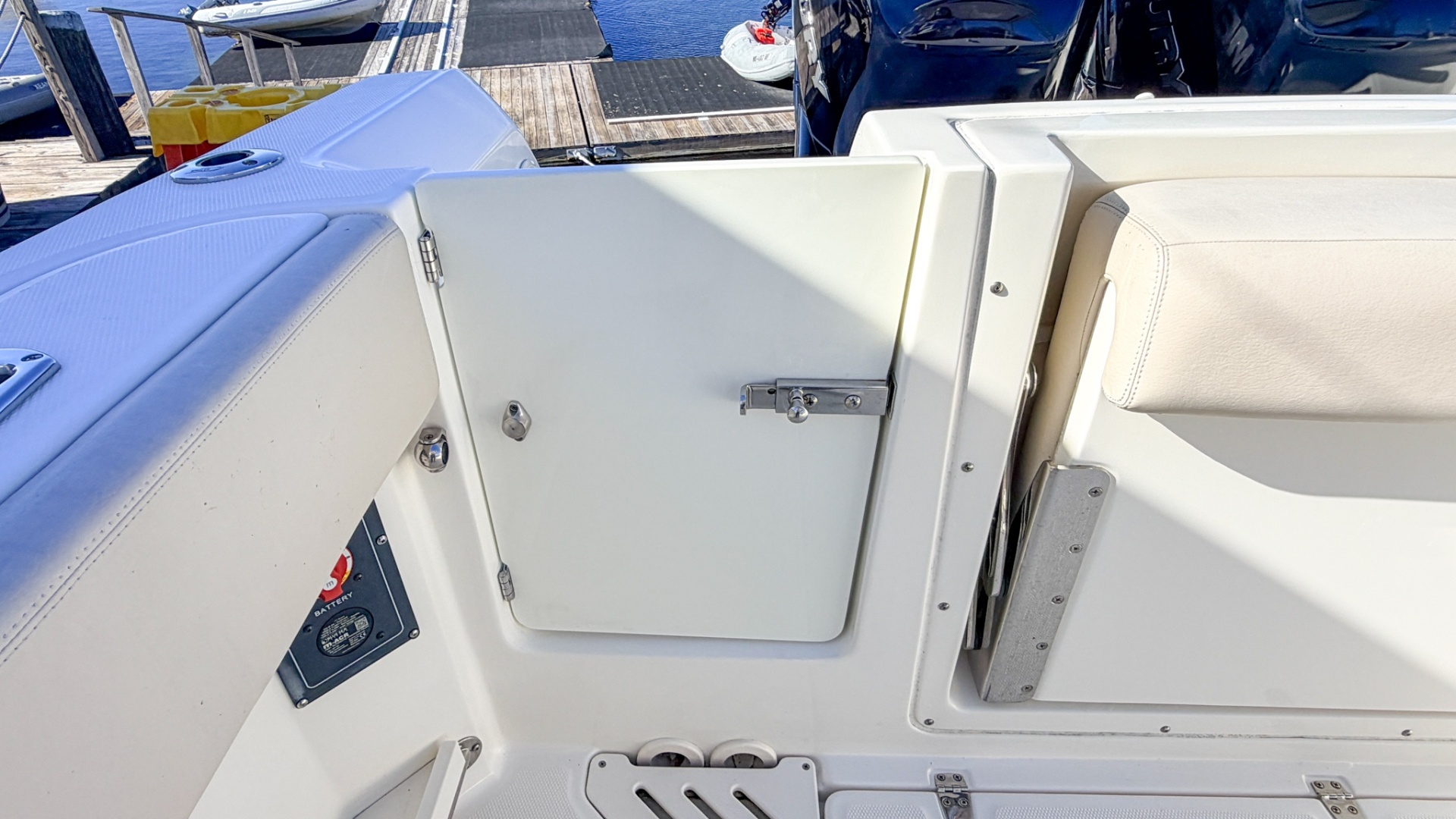 Bean Counter 27ft Boston Whaler Yacht For Sale